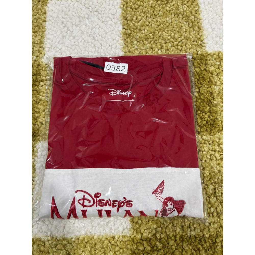 Disney Our Universe Mulan Colorblock T-Shirt Mens XL Red Black Chinese‎ Graphic - Picture 8 of 8